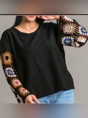 Umgee Black sweater/Colorful Crochet granny square Sleeves
